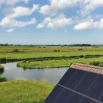 Walvisch Ghyspe Bed & Breakfast 3*