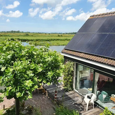 Walvisch Ghyspe Bed & Breakfast 3*