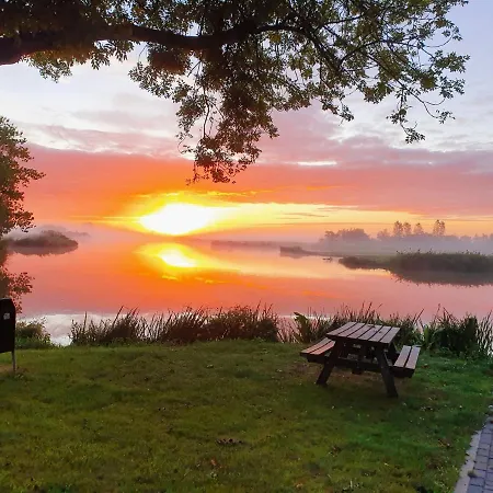 فندق مبيت وإفطار Walvisch Ghyspe 3*