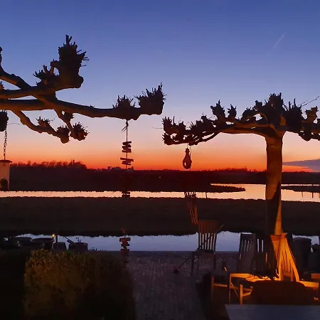 فندق مبيت وإفطار Walvisch Ghyspe Wormer