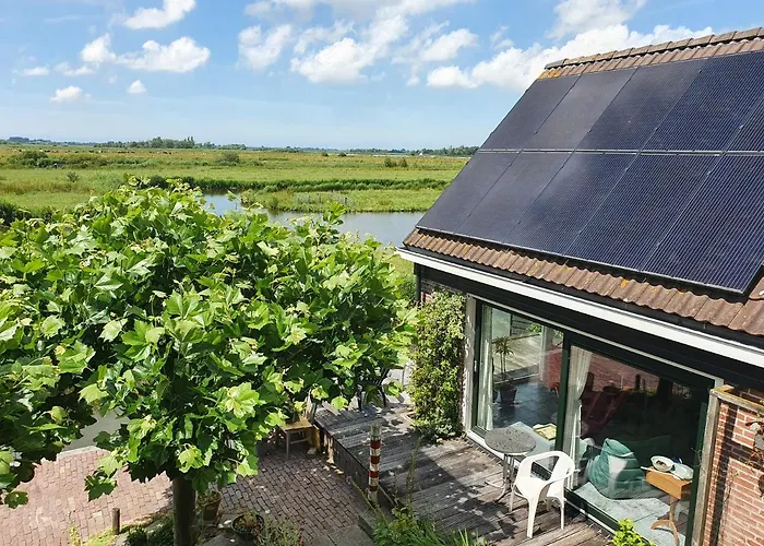 Walvisch Ghyspe Bed & Breakfast 3*